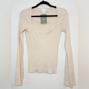 NWT H&M Ribbed Sweetheart Long Flare Sleeve Top in Cream Size Large